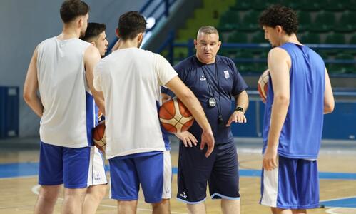 Πρώτη συγκέντρωση για τους διεθνείς ενόψει του Παγκοσμίου Κυπέλλου το 2027 thumb