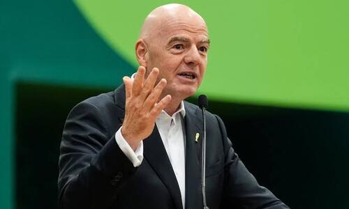 «Ο Ινφαντίνο είχε δώσει προαγωγή στην UEFA σε πρώην σύντροφό του και την πλήρωνε με έγκριση που... δεν ήξερε κανείς» thumb
