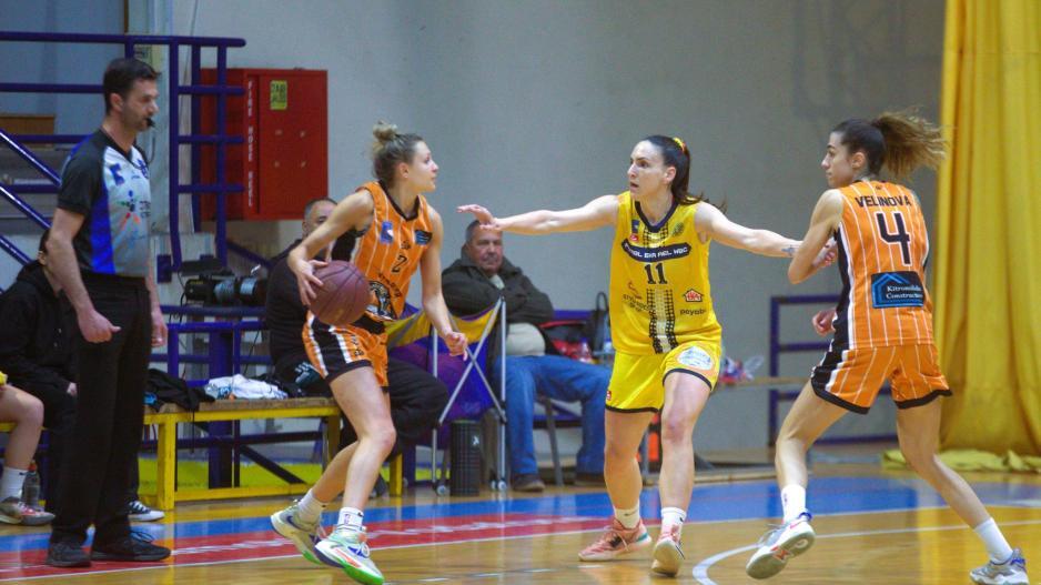 Γαλαζοκίτρινος ο 1ος τελικός  thumb