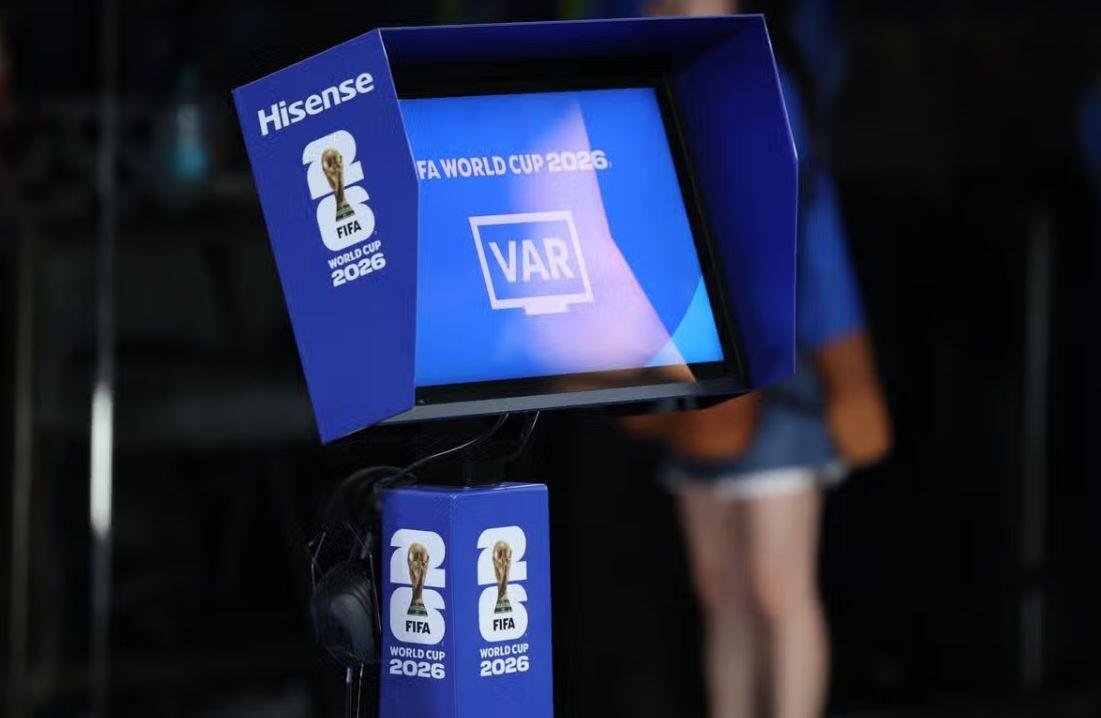Το νέο μέτρο της FIFA για το VAR που εφαρμόστηκε για πρώτη φορά στους «8» του Μουντιάλ - Τι θα ισχύει thumb