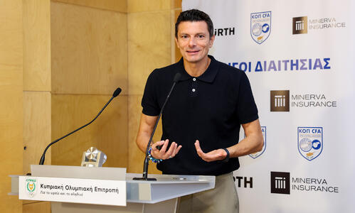 Ο Νταμάτο στο προθάλαμο των προέδρων thumb