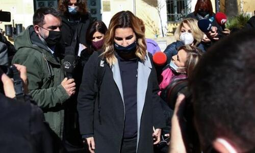 Συγκλονίζει η Μπεκατώρου: «Ένιωθα ντροπιασμένη. Αποφάσισα να μιλήσω τώρα, γιατί...» thumb