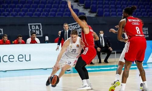 Κάρολ από τα παλιά και η Ρεάλ «λύγισε» την Μπάγερν thumb