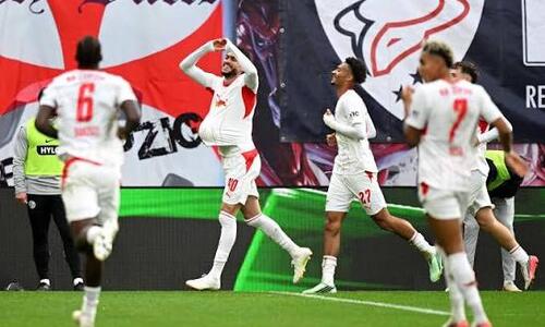 BUNDESLIGA: Επέστρεψε στις νίκες με «τεσσάρα» η Λειψία thumb