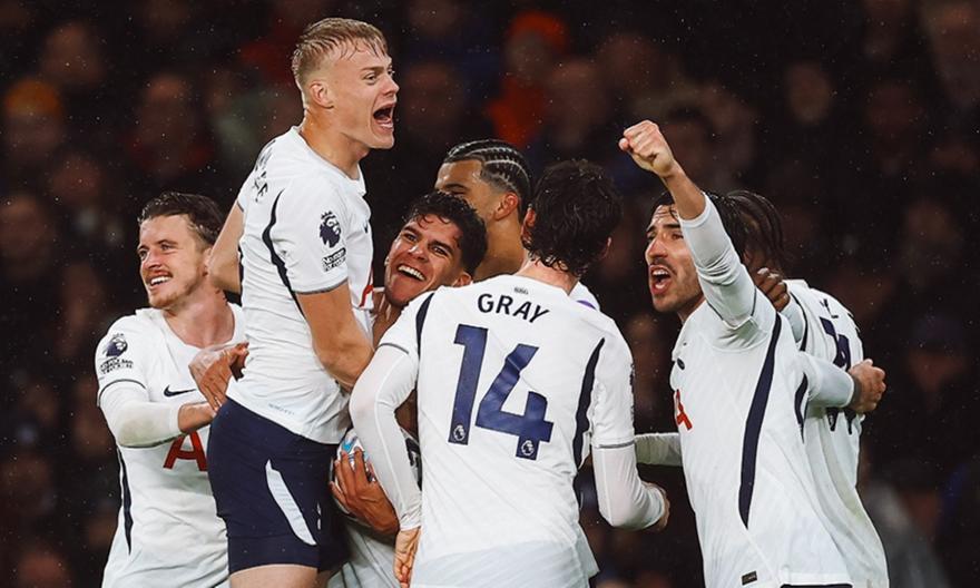 PREMIER LEAGUE: Επικό πέρασμα της Τότεναμ από το «Στάμφορντ Μπριτζ» thumb