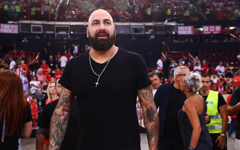 Άντιτς σε Τζόουνς: «Το παίζει σκληρός, θα του έδινα μια μπουνιά στο πρόσωπο» thumb