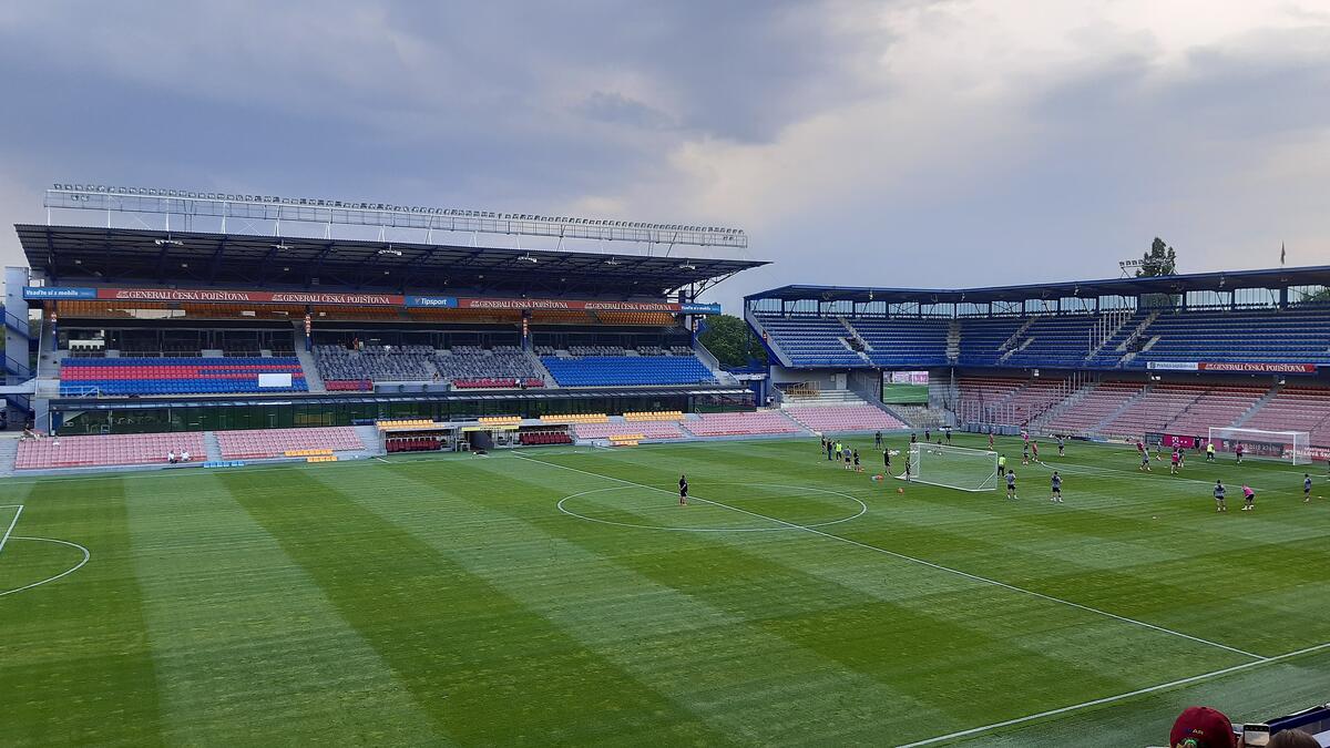 Με το βλέμμα καρφωμένο στην Generali Arena  thumb