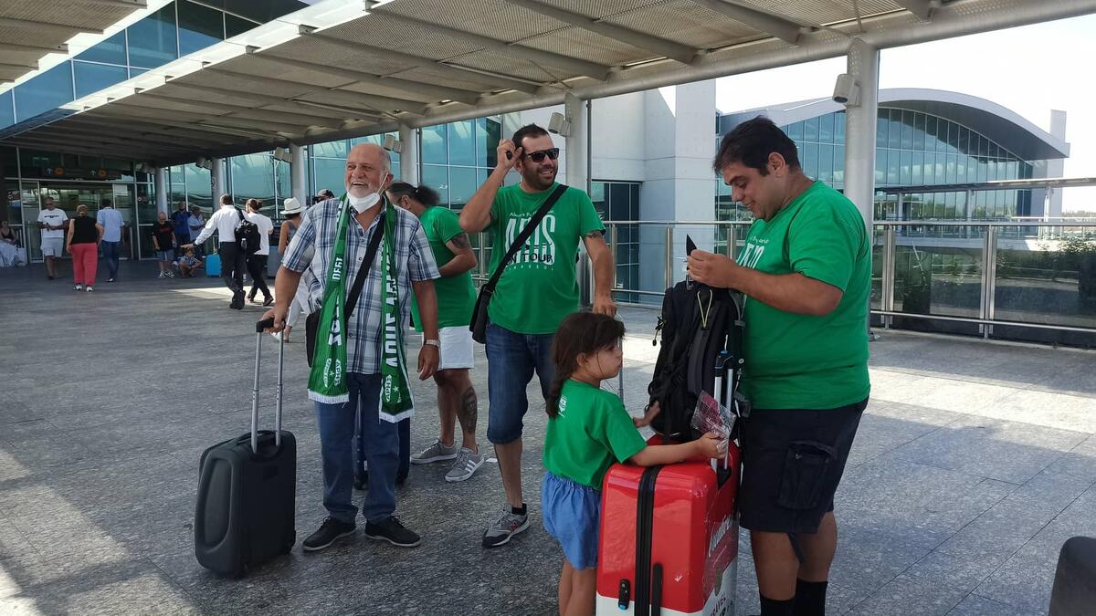 Έφτασαν οι πρώτοι! (pics) thumb