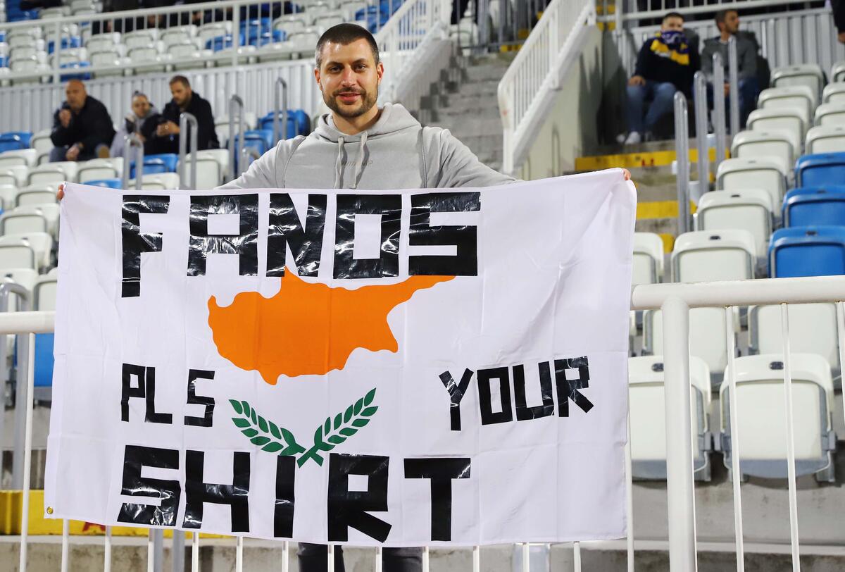 Ζήτησε από Κατελάρη! (pic) thumb