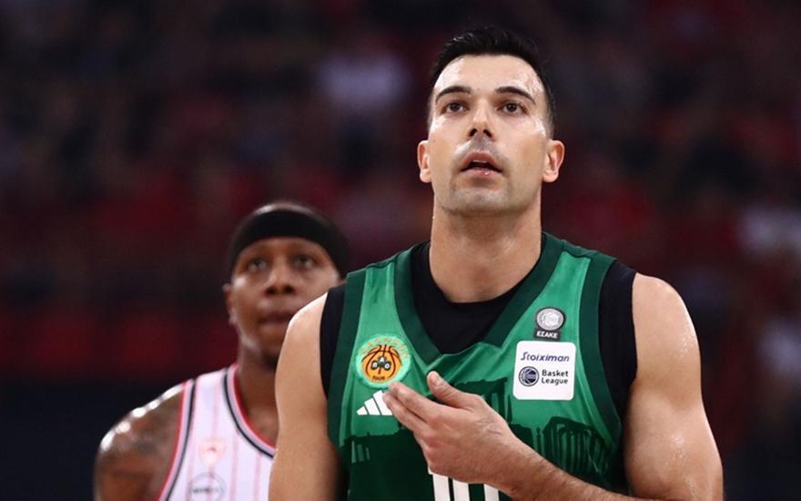 Έδειξε το τριφύλλι και τα επτά αστέρια και τα… άκουσε ο Σλούκας thumb
