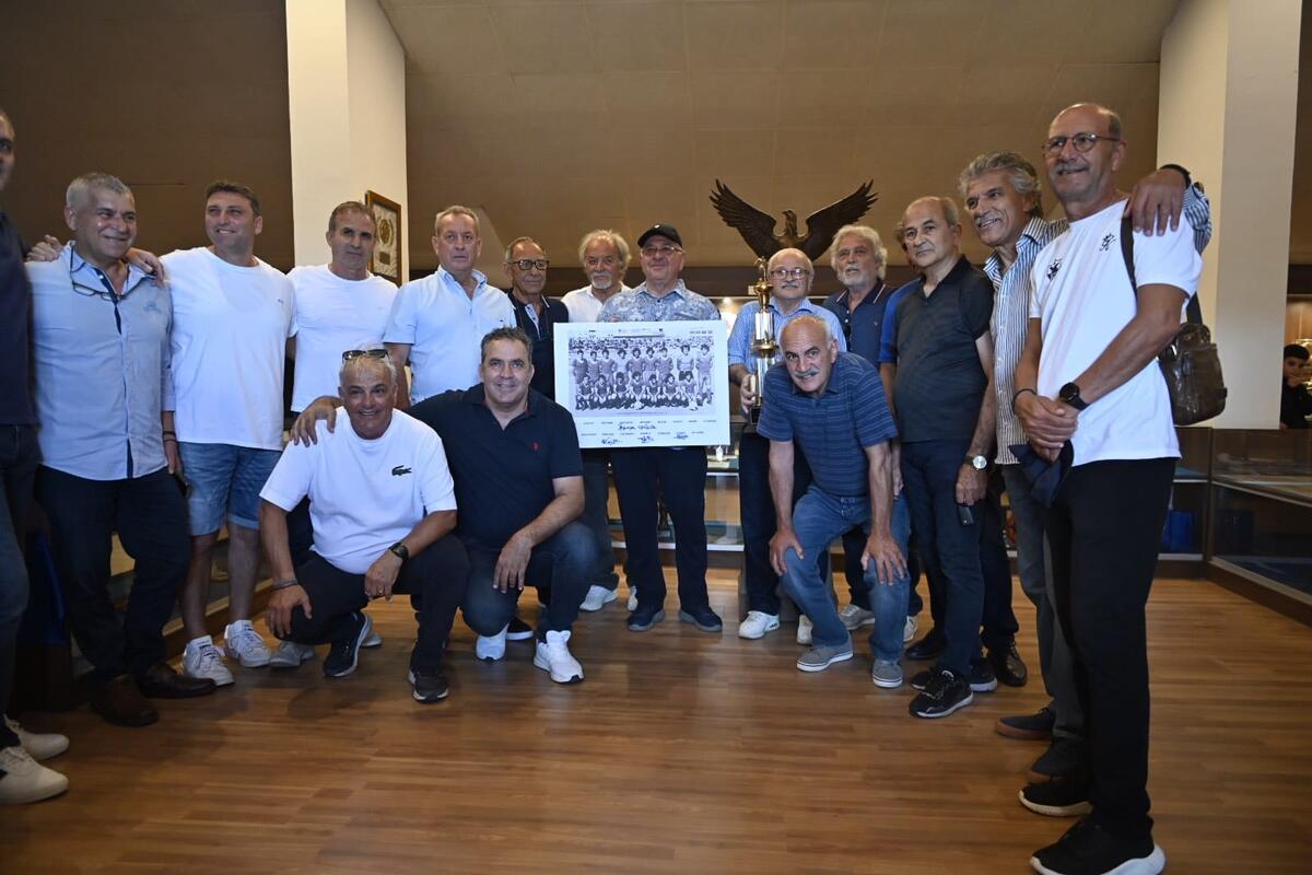 Ευχαριστίες Ανόρθωσης προς τον κόσμο και η αναφορά στην όμορφη κίνηση των επιτηρητών ασφαλείας thumb