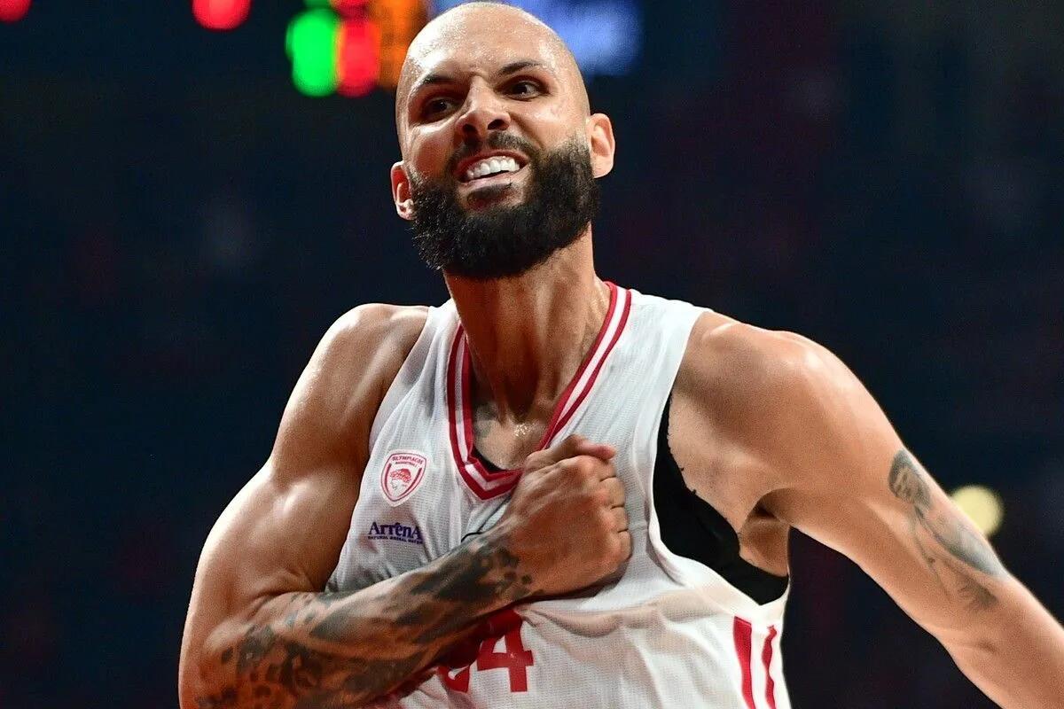 Ολυμπιακός – Παναθηναϊκός 102-92: Φουρνιέ – Βεζένκοβ «πήραν φωτιά», προβάδισμα τίτλου για τους Πειραιώτες thumb