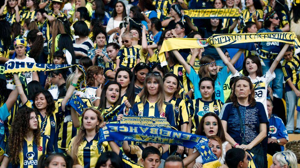 Τ/κ Τύπος: «Σοκ για τους οπαδούς της Φενέρμπαχτσε» thumb