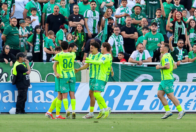 Μέχρι την κόκκινη το έλεγχε thumb