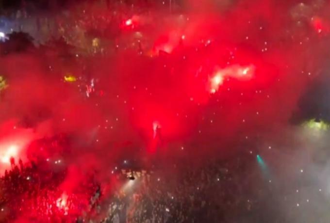 Πήρε... φωτιά το Μπέργκαμο στην παρέλαση της θριαμβεύτριας Αταλάντα! thumb