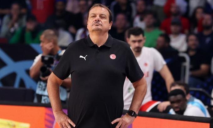 Κορυφαίος προπονητής του Eurobasket 2025 ο Αταμάν thumb