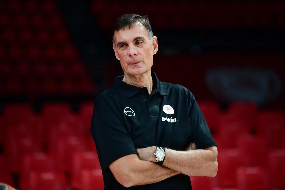 Μπαρτζώκας: «Δεν θα πάρουμε παίκτη επειδή πιέζουν τα social media» thumb