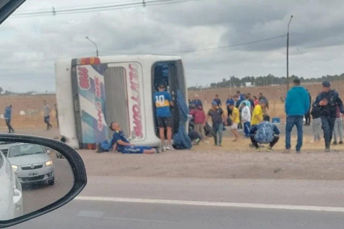 Μπόκα: Δυστύχημα με πούλμαν, τουλάχιστον μία φίλαθλος νεκρή και αρκετοί τραυματίες thumb