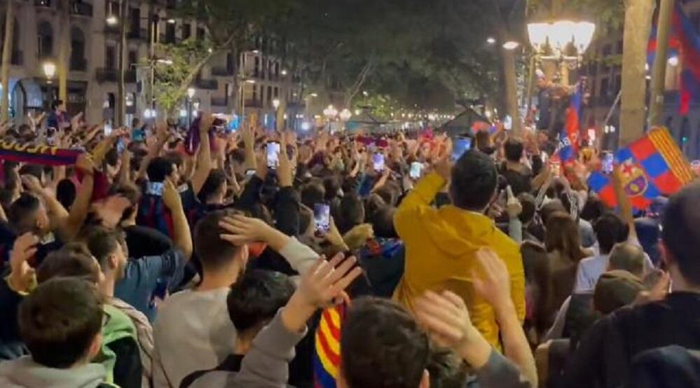 Εμετικό σύνθημα οπαδών της Μπαρτσελόνα: «Βινίσιους πέθανε» (vid) thumb