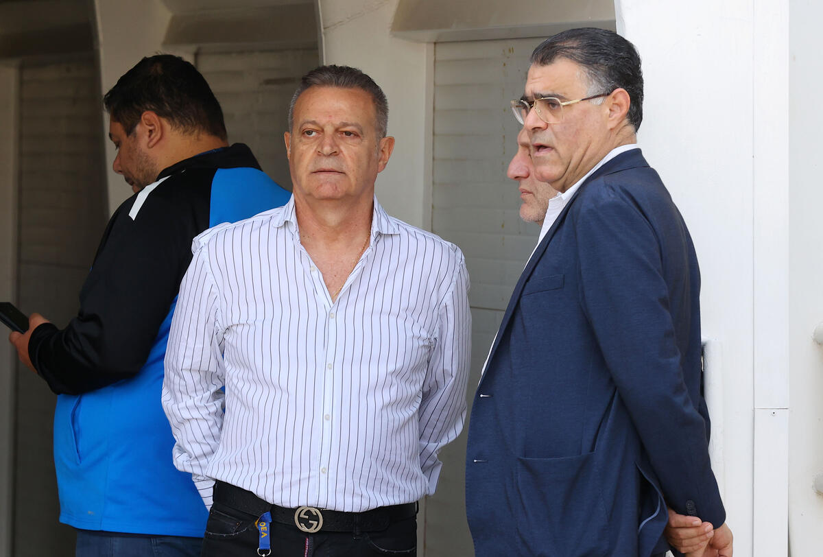 Έχουν πολλούς λόγους να προβληματίζονται με Πίντο thumb