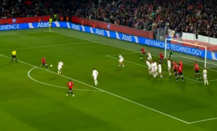 «Άρρωστο» γκολ από τον Σούιτς για το 1-0 της Τσεχίας (ΒΙΝΤΕΟ) thumb