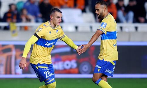 ΑΠΟΕΛ-Καρμιώτισσα 3-0: «Καθάρισε» το… φονικό δίδυμο! thumb