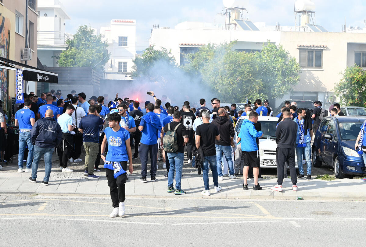Πανέτοιμοι οι Παφίτες, δεν μπορούν να περιμένουν! (ΦΩΤΟΣ) thumb