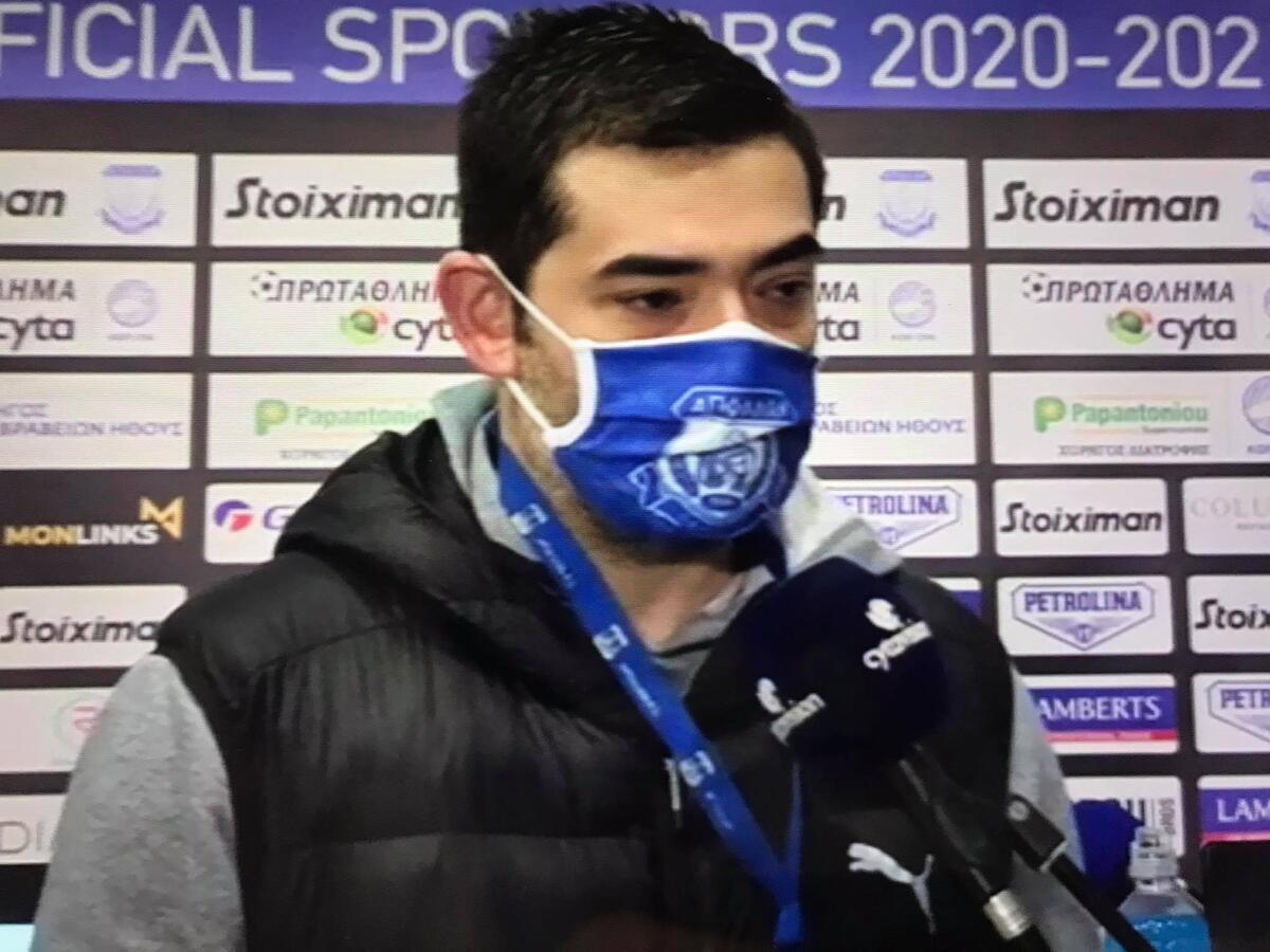 Κωνσταντίνου για διαιτησία: 