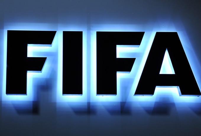 Η FIFA απειλεί με αποκλεισμό κάθε παίκτη που θα συμμετέχει στην ευρωπαϊκή Super League thumb