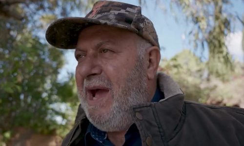 Κίκης με το... δίκαννο: «Τι κάμνετε, ρε, δαμέ;» (vid) thumb