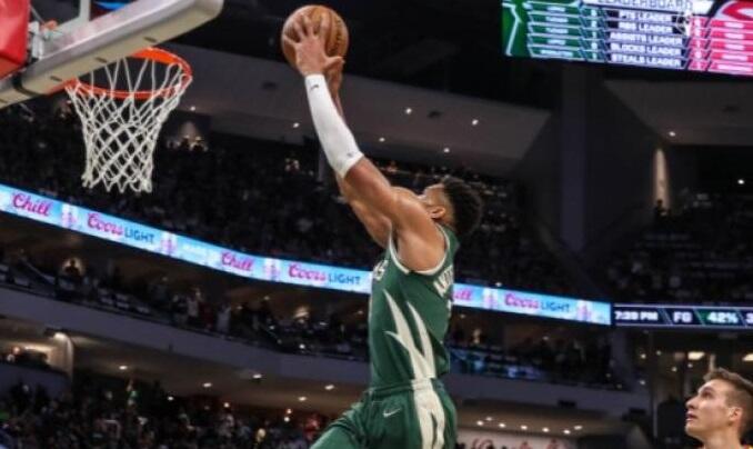 Ο MVP Γιάννης δεν έφτανε, οι Χοκς του απίστευτου Γιανγκ το «μπρέικ» thumb