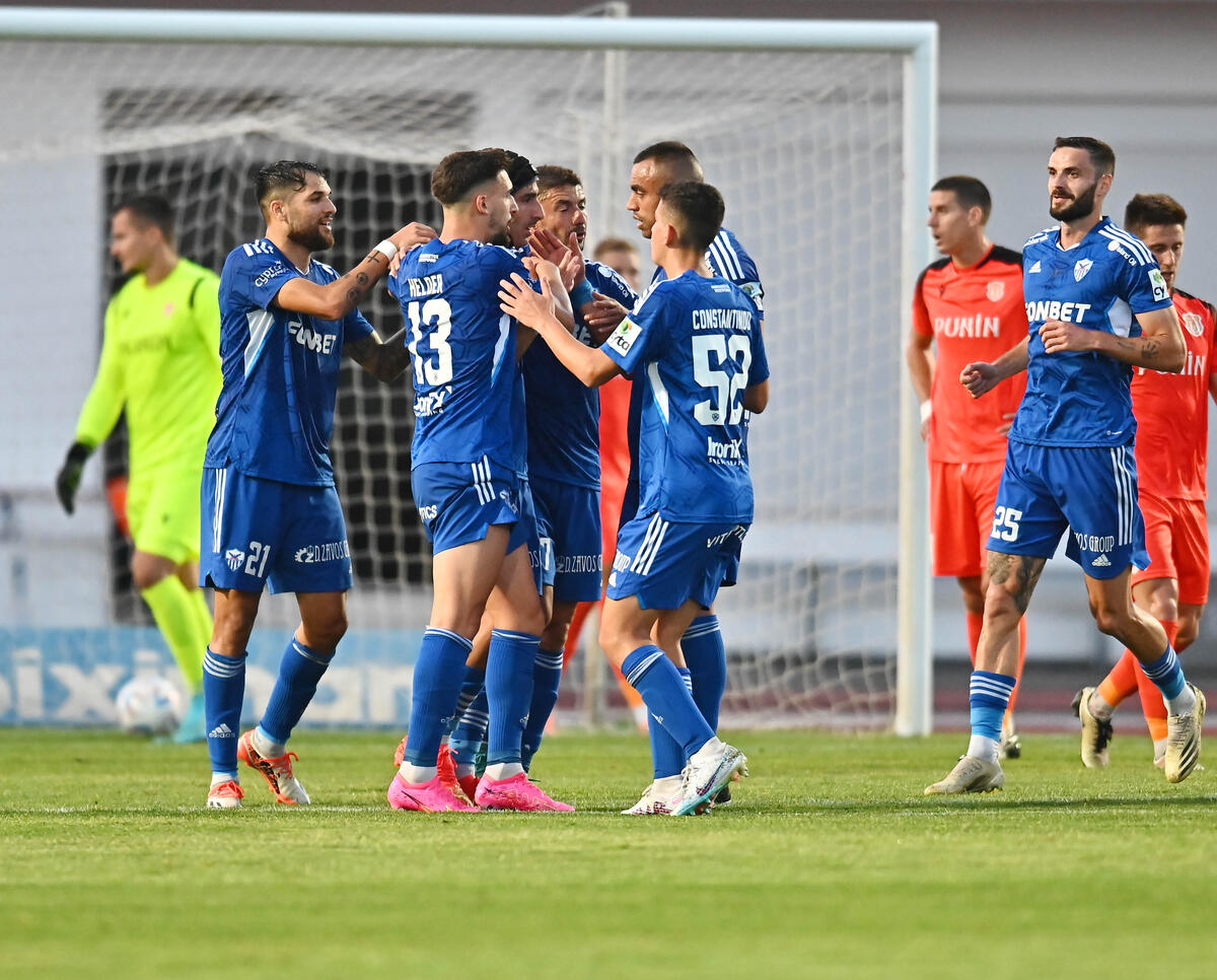 Βίντεο: Το γκολ του Αντωνιάδη για το 0-1 thumb