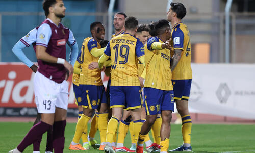 ΕΝΠ - ΑΕΛ 0-2: Επαγγελματικό τρίποντο και στο -3 από την πρώτη εξάδα thumb