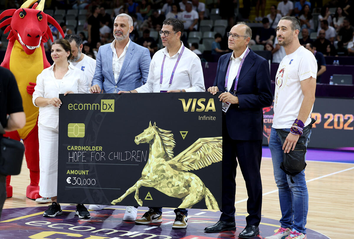 ECOMMBX Cup: 30.000 ευρώ προς το «Hope for Children» στο Σερβία - Ελλάδα thumb