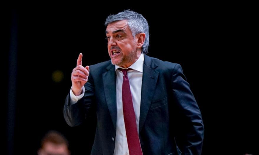 Σάλος: Κατηγορείται πως κακοποιούσε 13χρονη παίκτρια σεξουαλικά για 3 χρόνια thumb