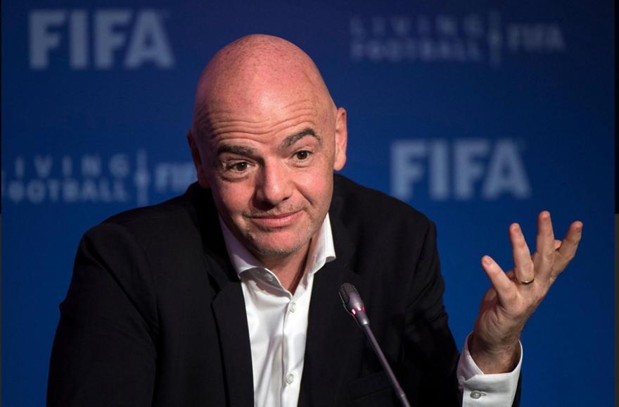 Τζιάνι Ινφαντίνο: Ο πρόεδρος της FIFA μετακόμισε στο Κατάρ! thumb