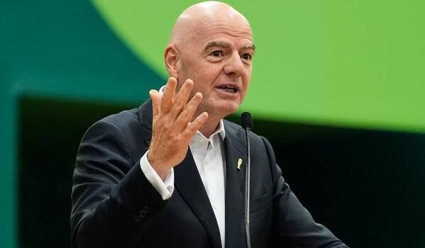 Ινφαντίνο: «Τα διαλείμματα ενυδάτωσης είναι καθαρά αθλητικό μέτρο» image