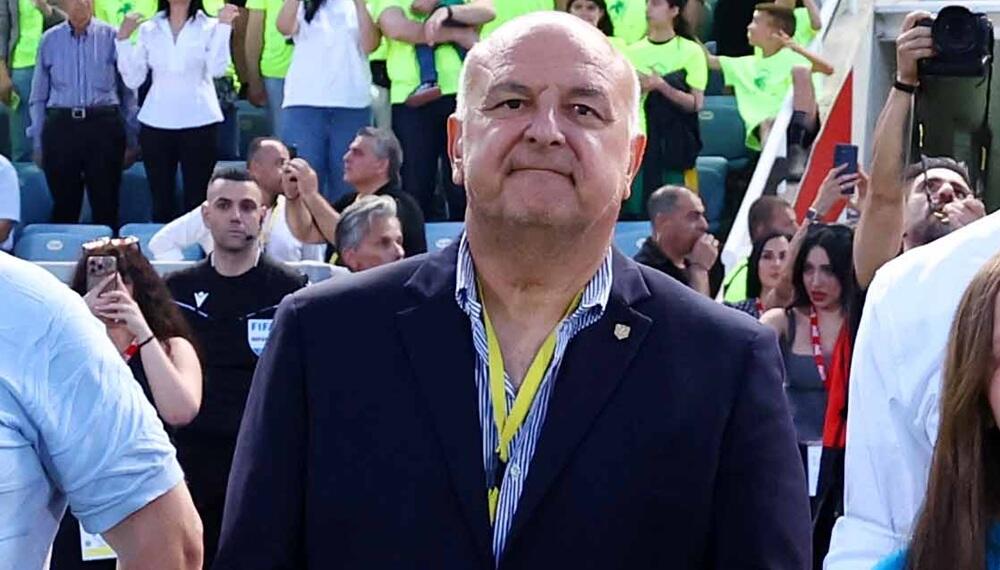«Φτάσαμε πολλές φορές στην πηγή, απόψε ήπιαμε και νερό» thumb