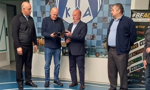 Συνάντηση ΚΟΑ με τον Πρόεδρο της Παγκόσμιας Ομοσπονδίας Καράτ thumb