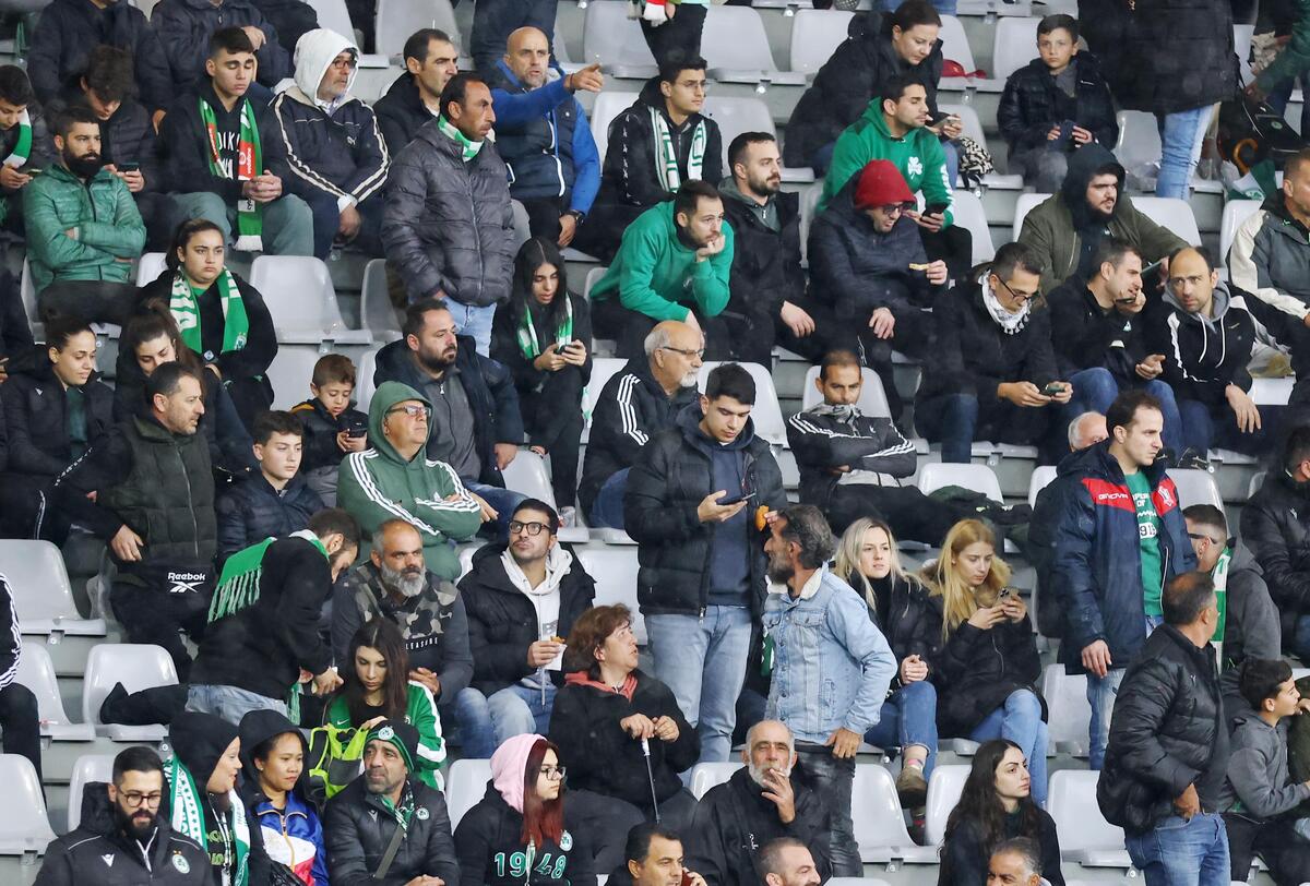 Φωτορεπορτάζ: Η πρώτη παρουσία από τους Ομονοιάτες!  thumb