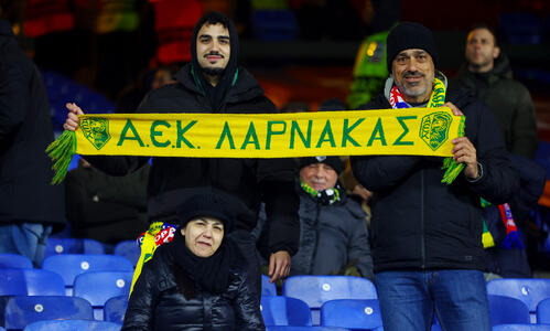 Εξαντλήθηκαν τα εισιτήρια για τη «μάχη» thumb