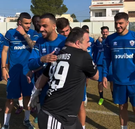 Ξεχωριστή μέρα για τον Κυριάκο στην προπόνηση της Ανόρθωσης (βίντεο) thumb