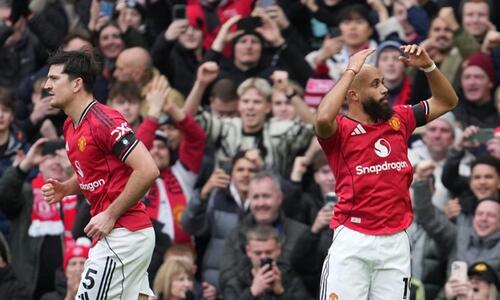 Premier League: Επιβλητική Γιουνάιτεντ κα 4x4 με τον αναμορφωτή Κάρικ thumb