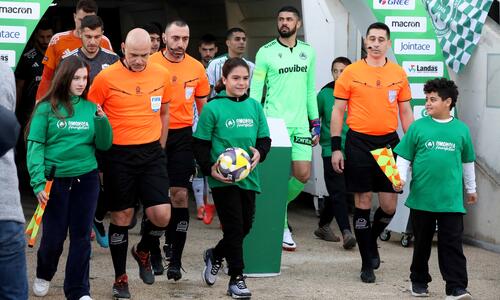 «Έχουμε παράπονα από τη διαιτησία - γίνονται σκέψεις για καταγγελία» - τι είπε για Λόπες thumb