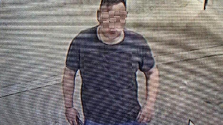 Συνελήφθη στην Εύβοια ο οπαδός που είχε πετάξει τη φωτοβολίδα ευθείας βολής με τον Βόλο thumb