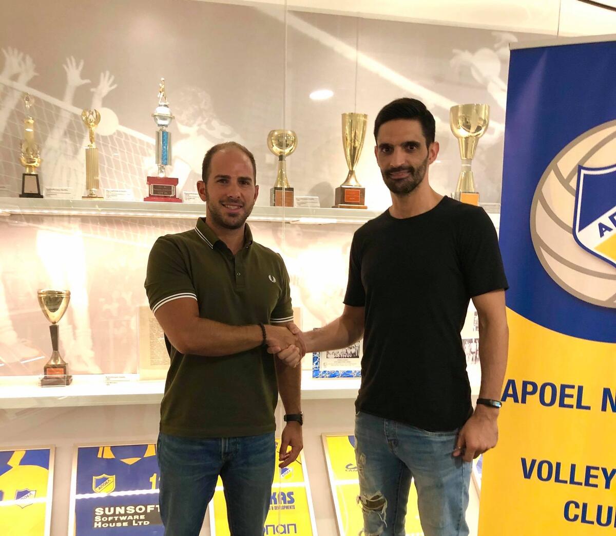 Βόλεϊ: Για πάντα στον ΑΠΟΕΛ ο αρχηγός thumb