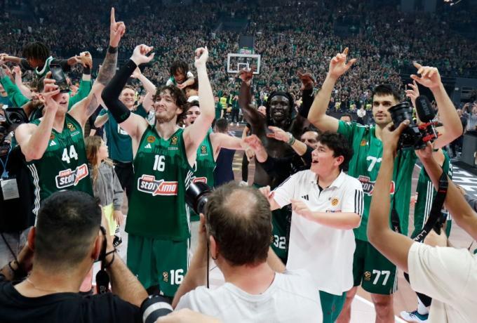 Παναθηναϊκός: Το «πράσινο» aftermovie με την πορεία μέχρι το Άμπου Ντάμπι (Βίντεο) thumb