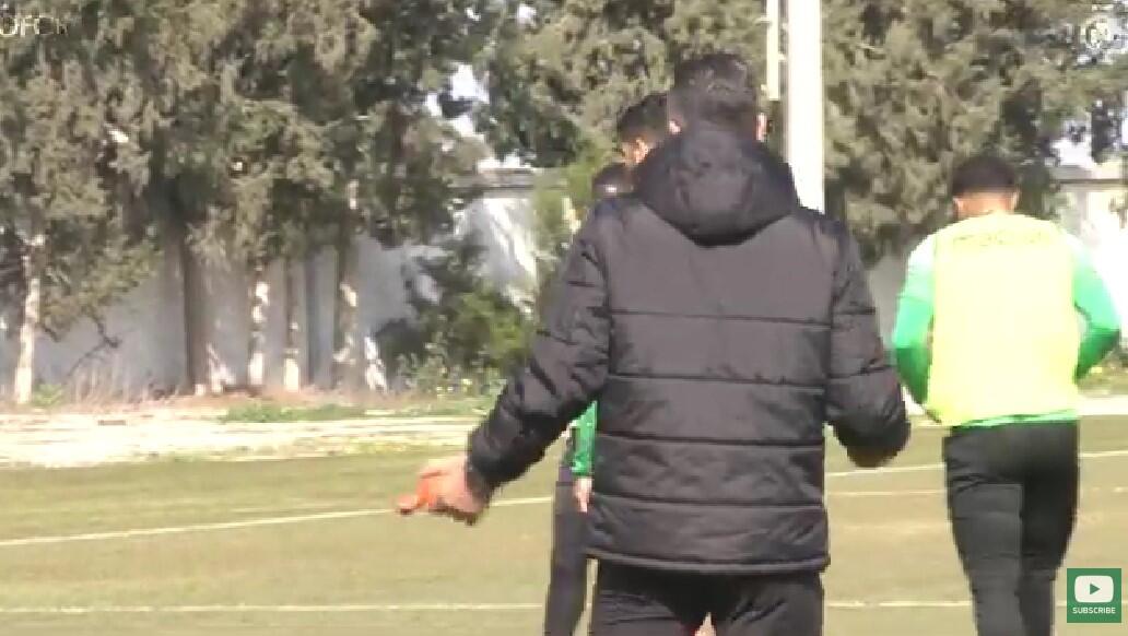 Κοντά στους παίκτες ο Σωφρόνης, μοίρασε «μπράβο»! (ΒΙΝΤΕΟ) thumb