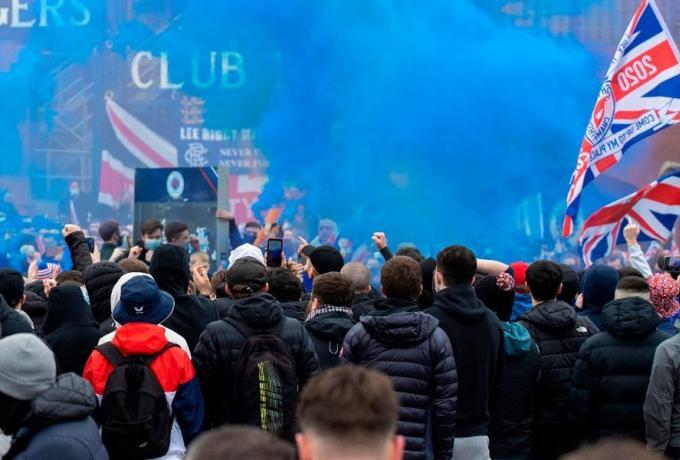 Πουλάει μετοχές στους οπαδούς της η Ρέιντζερς thumb