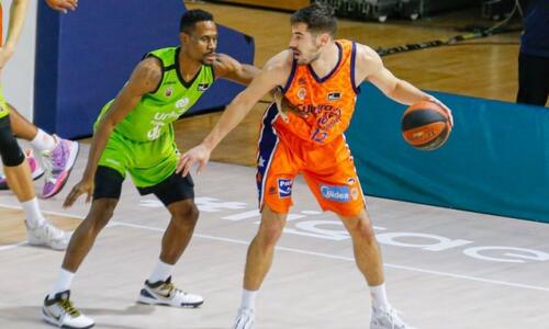 EuroLeague: Πρόστιμο 3.000 ευρώ στον Κάλινιτς thumb